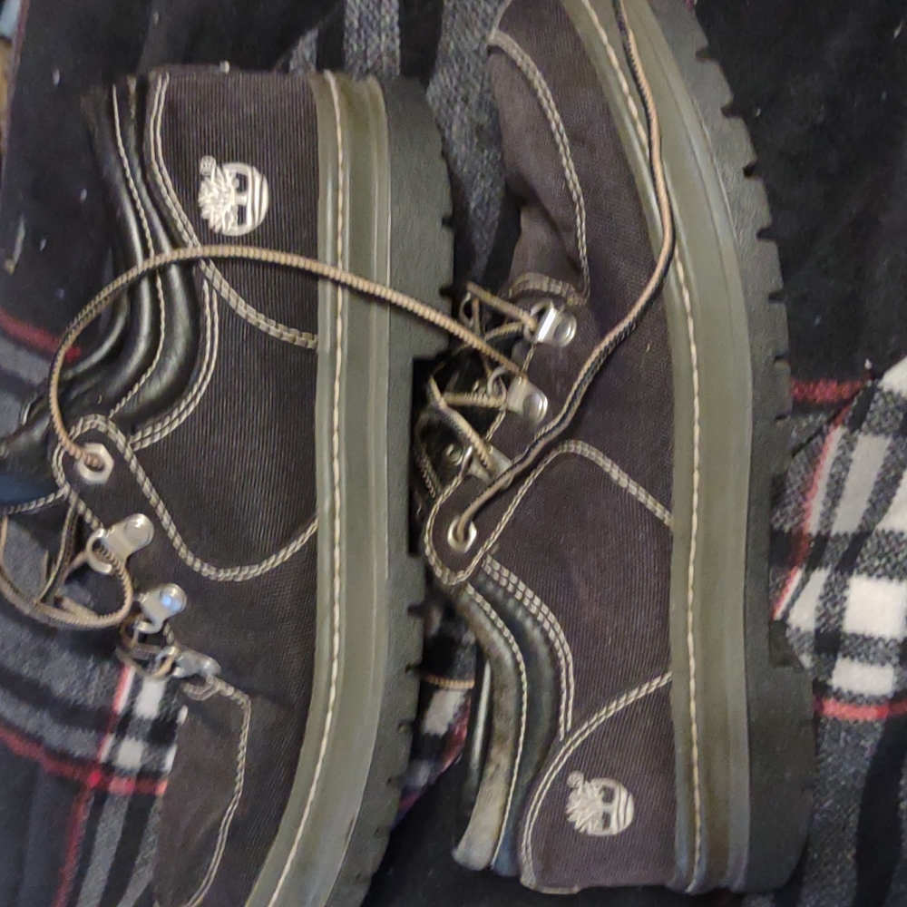 Timberland shoes - Picture 2 of 2